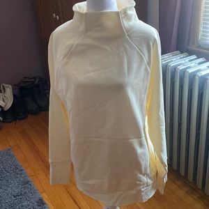 Fabletics Zaylee funnel neck tunic. Size XXL